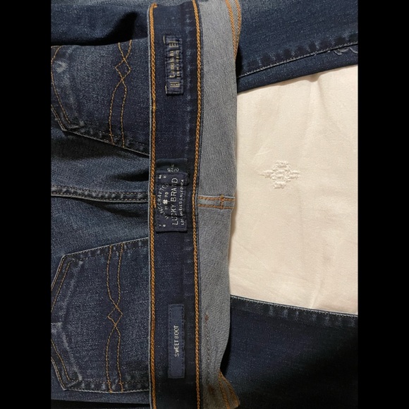 Lucky Brand Sweet Boot jeans, Size 0/25, Dark Blue Wash - Picture 4 of 4